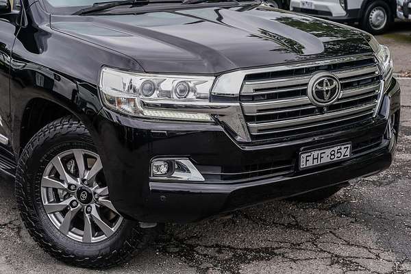 2017 Toyota Landcruiser Sahara VDJ200R