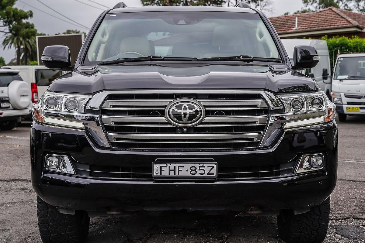 2017 Toyota Landcruiser Sahara VDJ200R