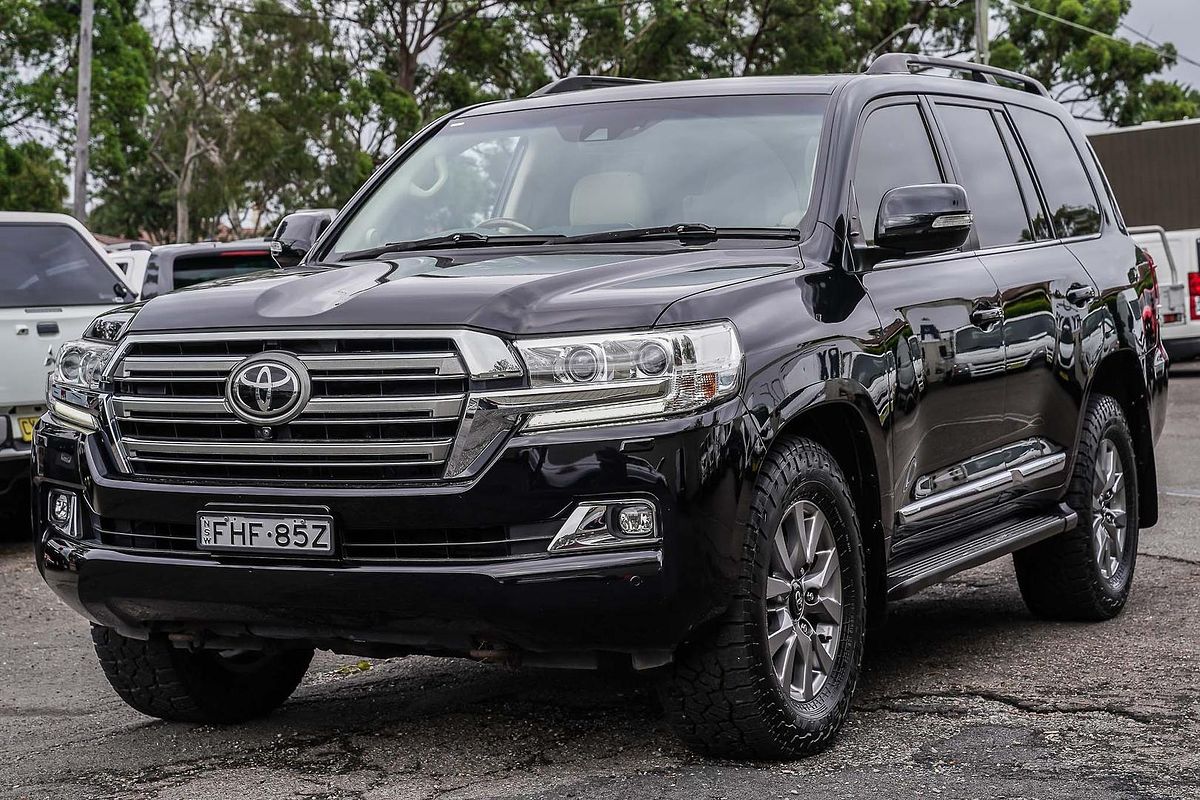 2017 Toyota Landcruiser Sahara VDJ200R