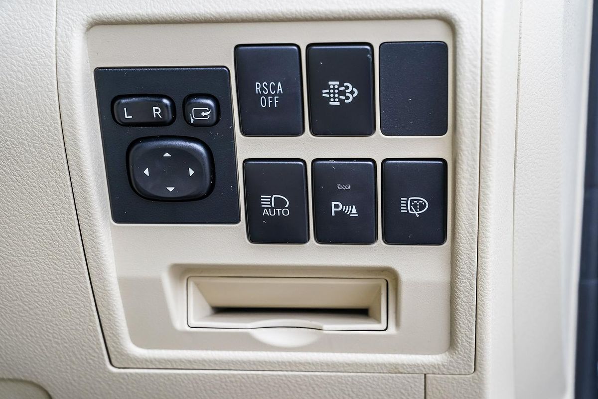2017 Toyota Landcruiser Sahara VDJ200R