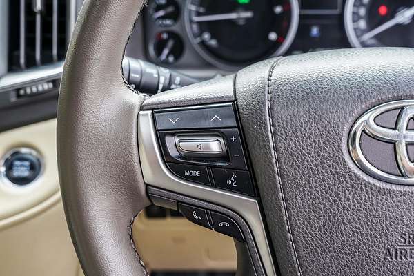 2017 Toyota Landcruiser Sahara VDJ200R