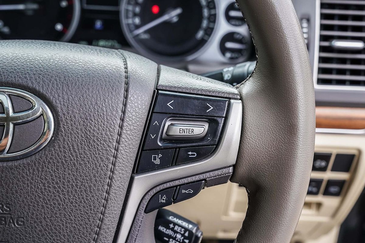 2017 Toyota Landcruiser Sahara VDJ200R