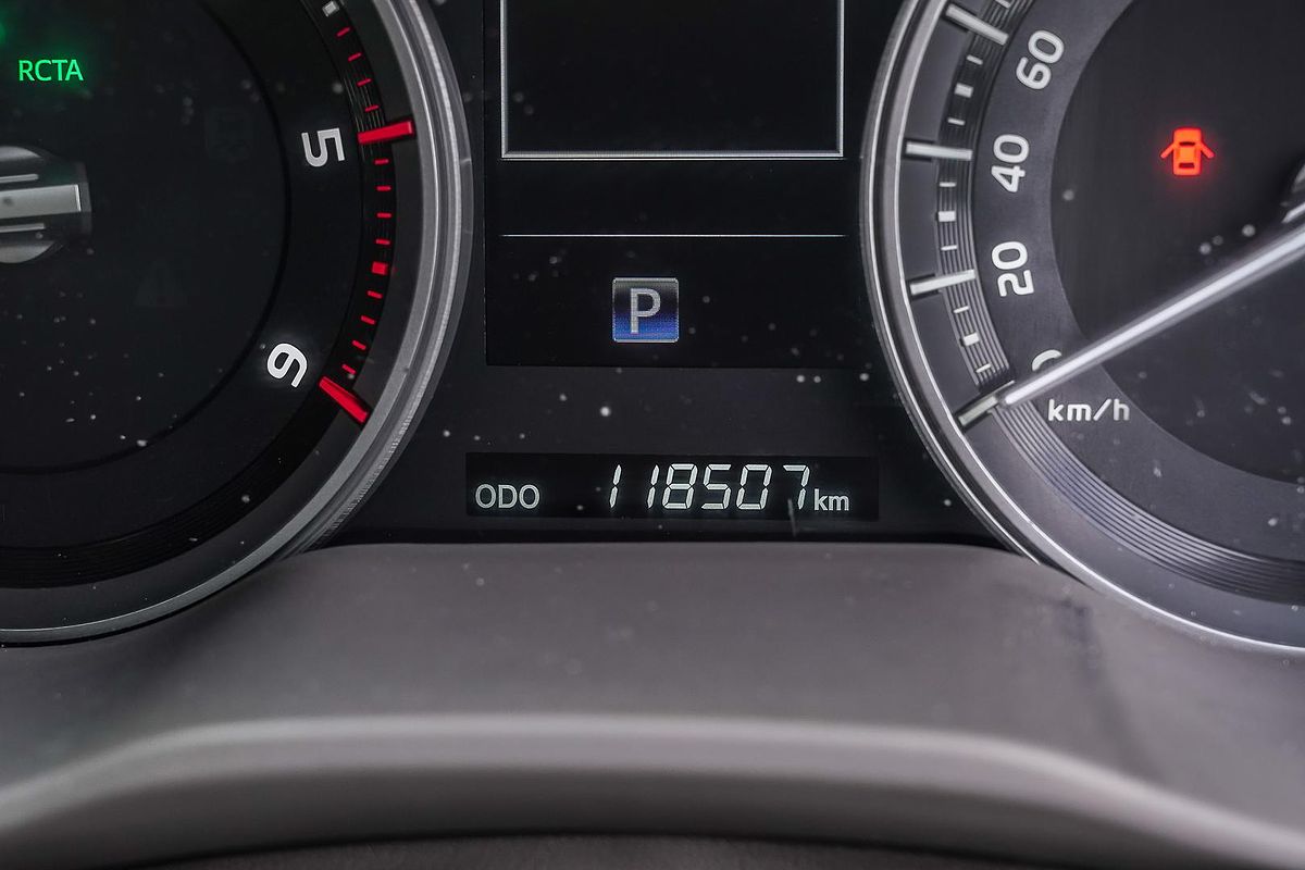 2017 Toyota Landcruiser Sahara VDJ200R