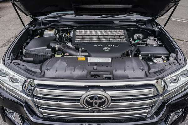 2017 Toyota Landcruiser Sahara VDJ200R