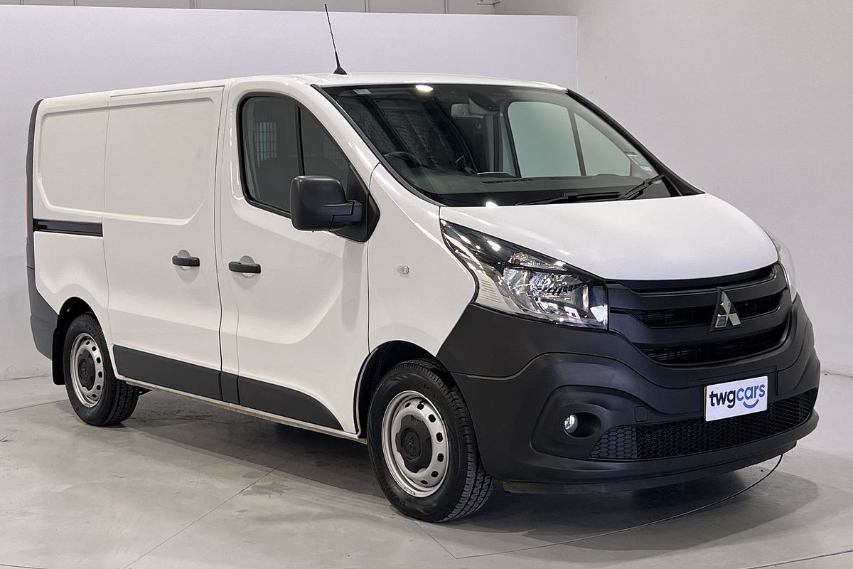 2022 Mitsubishi Express GLX SN SWB