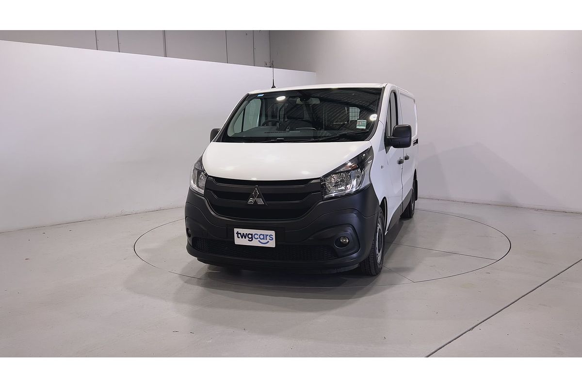 2022 Mitsubishi Express GLX SN SWB