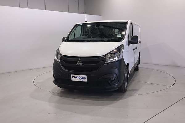 2022 Mitsubishi Express GLX SN SWB