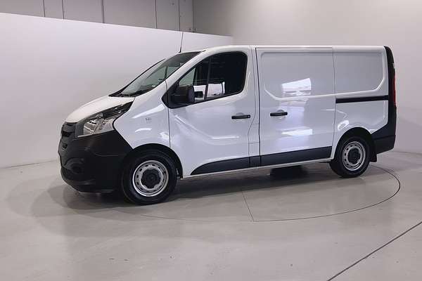 2022 Mitsubishi Express GLX SN SWB