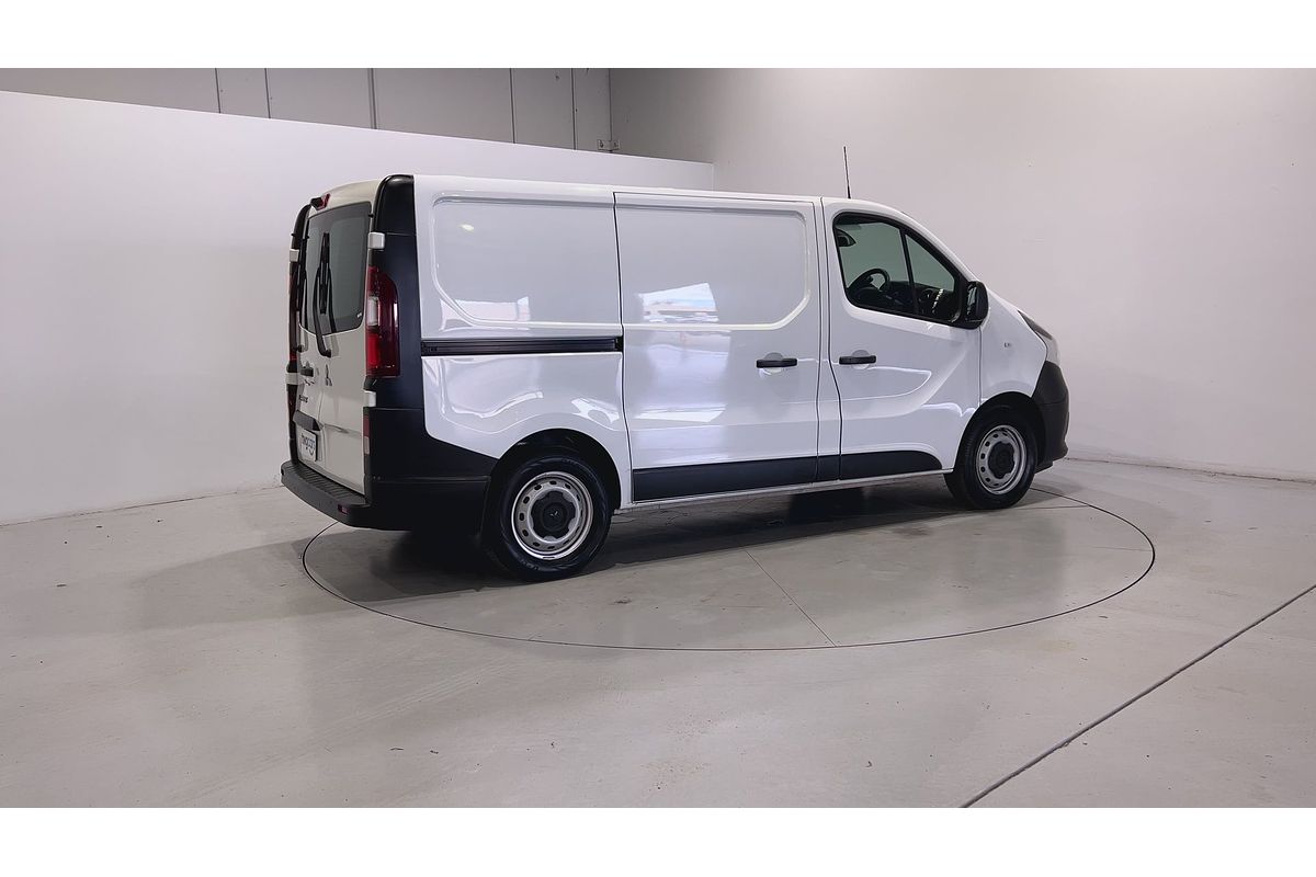 2022 Mitsubishi Express GLX SN SWB