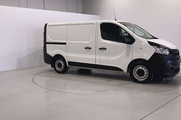 2022 Mitsubishi Express GLX SN SWB