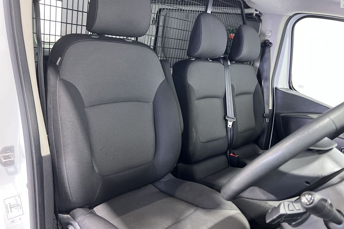 2022 Mitsubishi Express GLX SN SWB