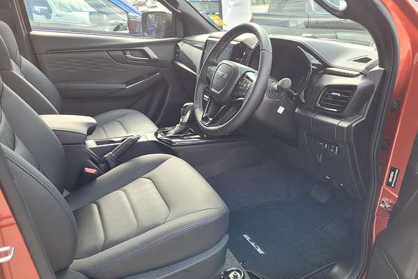 2024 Isuzu D-MAX BLADE 4X4