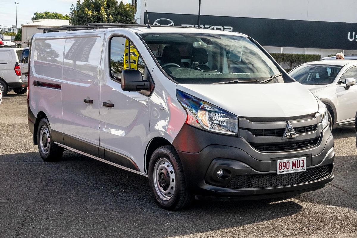2022 Mitsubishi Express GLX+ SN LWB