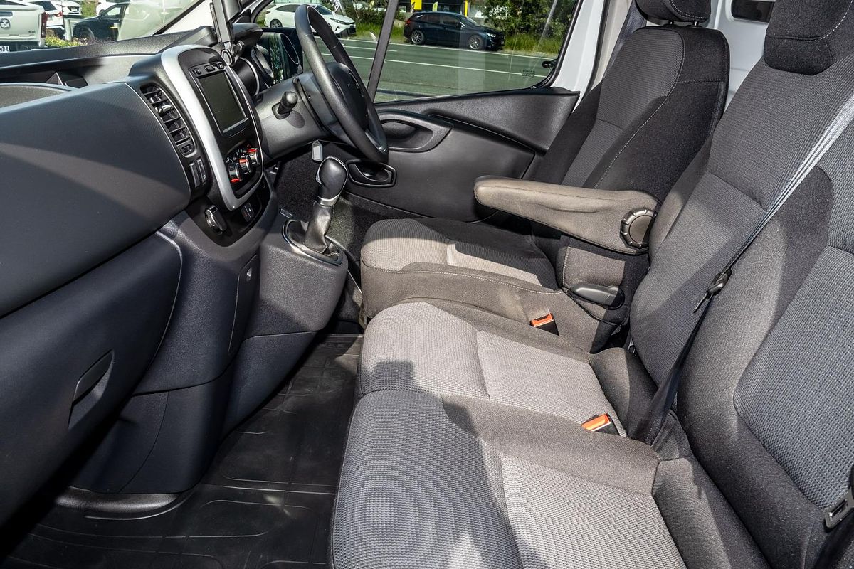 2022 Mitsubishi Express GLX+ SN LWB