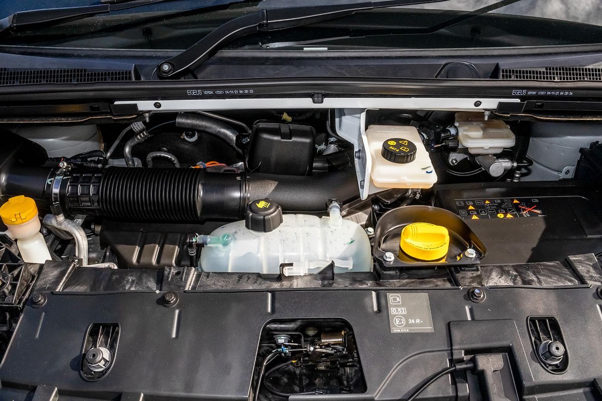 2022 Mitsubishi Express GLX+ SN LWB