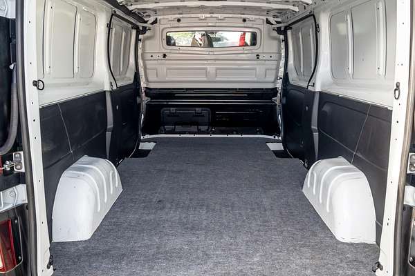 2022 Mitsubishi Express GLX+ SN LWB
