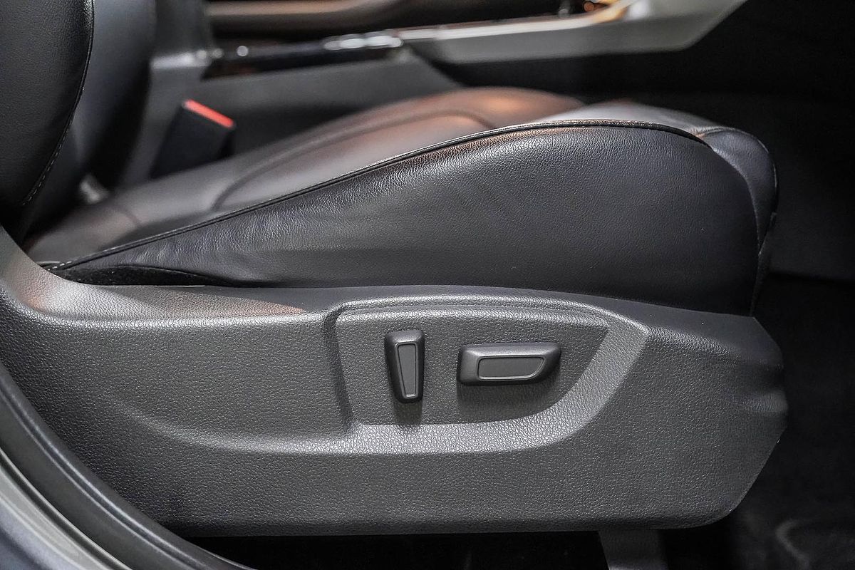 2022 Mitsubishi Eclipse Cross PHEV Exceed YB