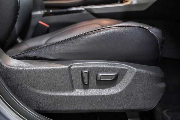 2022 Mitsubishi Eclipse Cross PHEV Exceed YB
