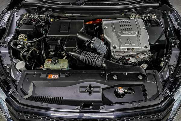 2022 Mitsubishi Eclipse Cross PHEV Exceed YB