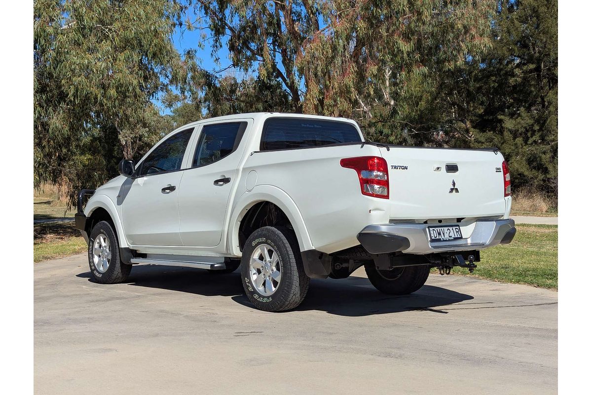 2017 Mitsubishi Triton GLX+ MQ 4X4