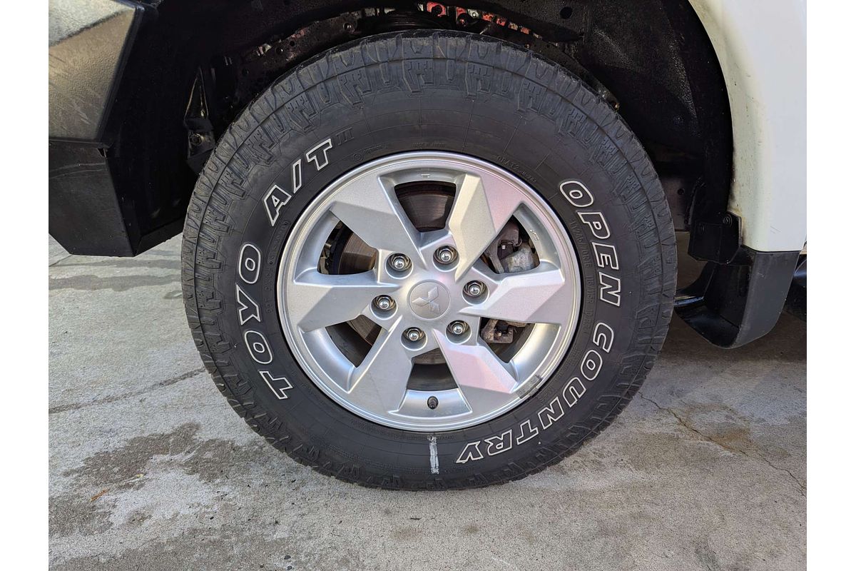 2017 Mitsubishi Triton GLX+ MQ 4X4