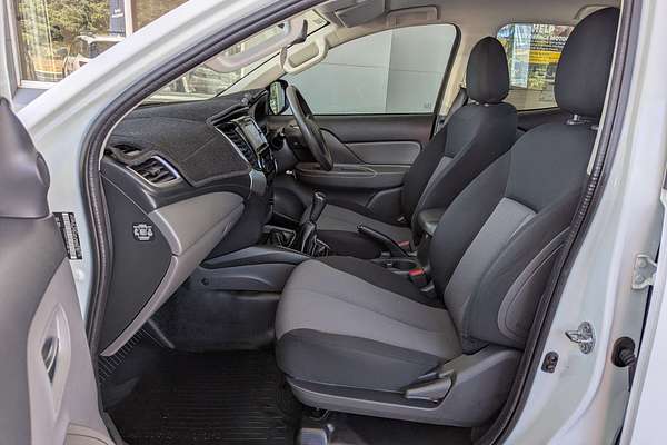 2017 Mitsubishi Triton GLX+ MQ 4X4