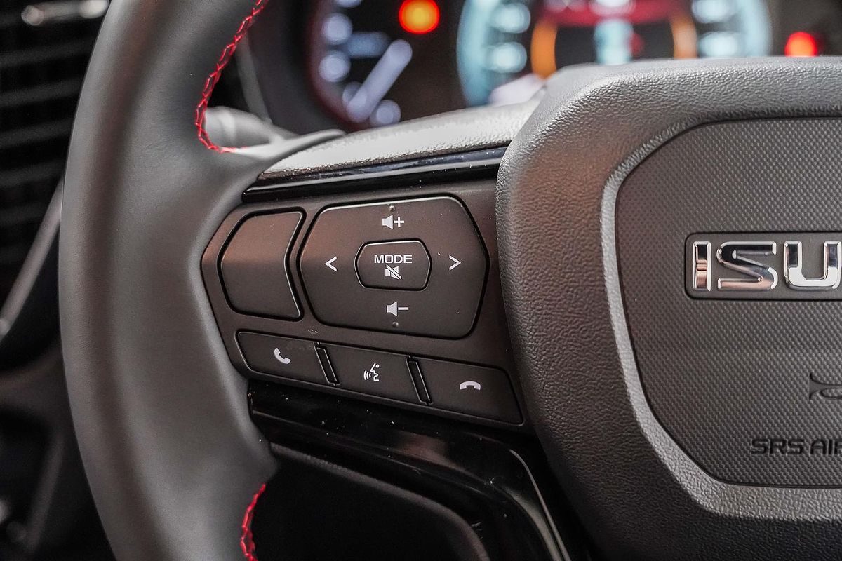 2025 Isuzu D-MAX X-TERRAIN 4X4