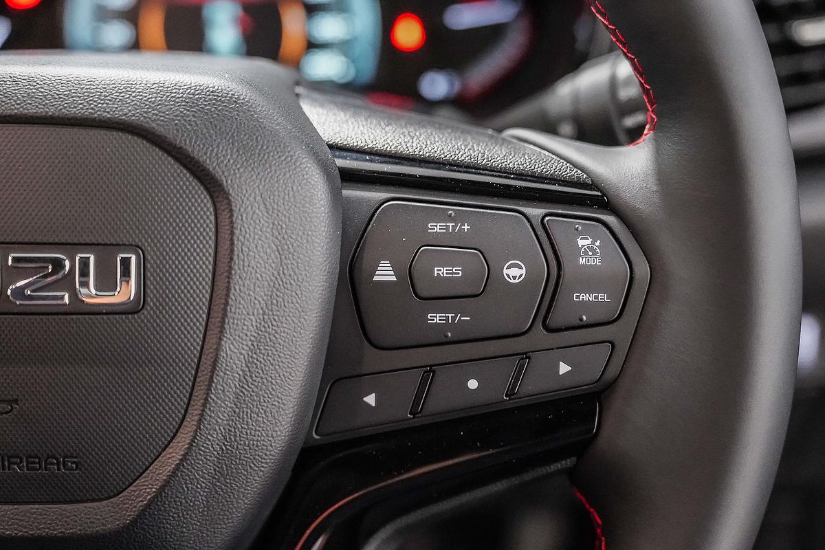 2025 Isuzu D-MAX X-TERRAIN 4X4