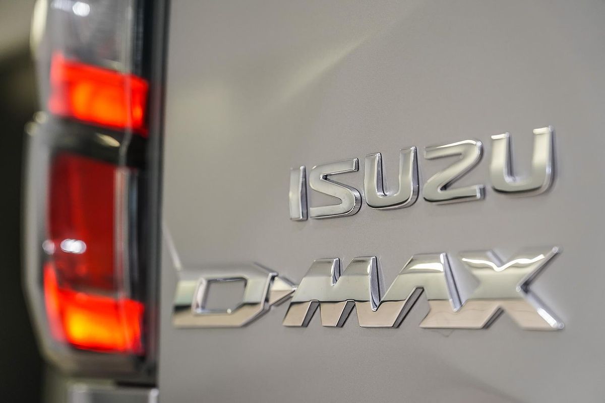2025 Isuzu D-MAX X-TERRAIN 4X4