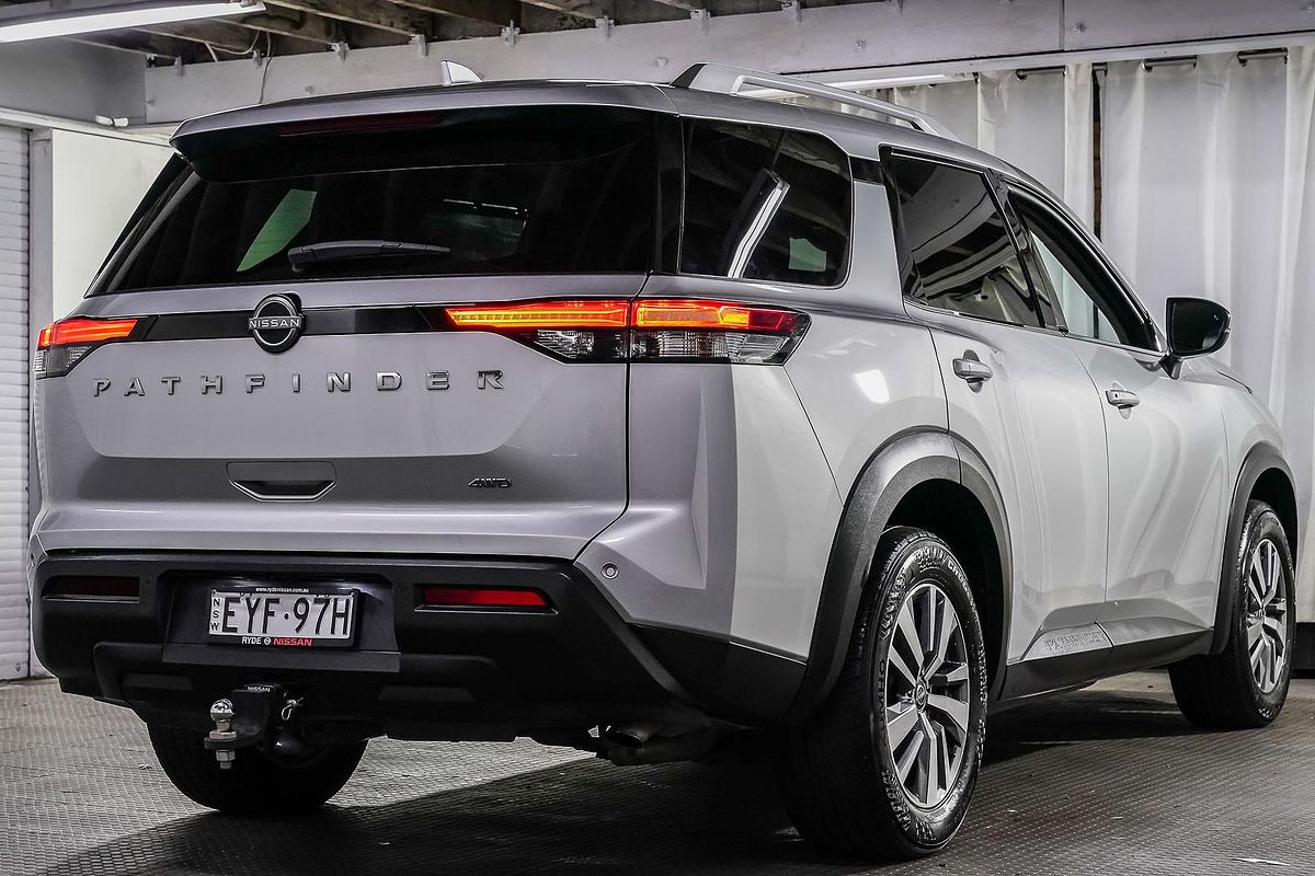 2023 Nissan Pathfinder Ti R53