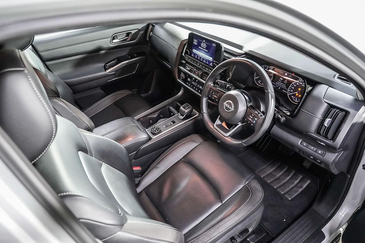 2023 Nissan Pathfinder Ti R53