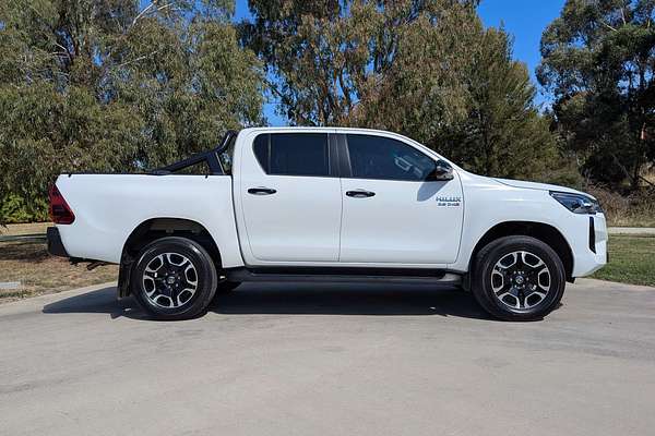 2024 Toyota Hilux SR5 48V GUN126R 4X4