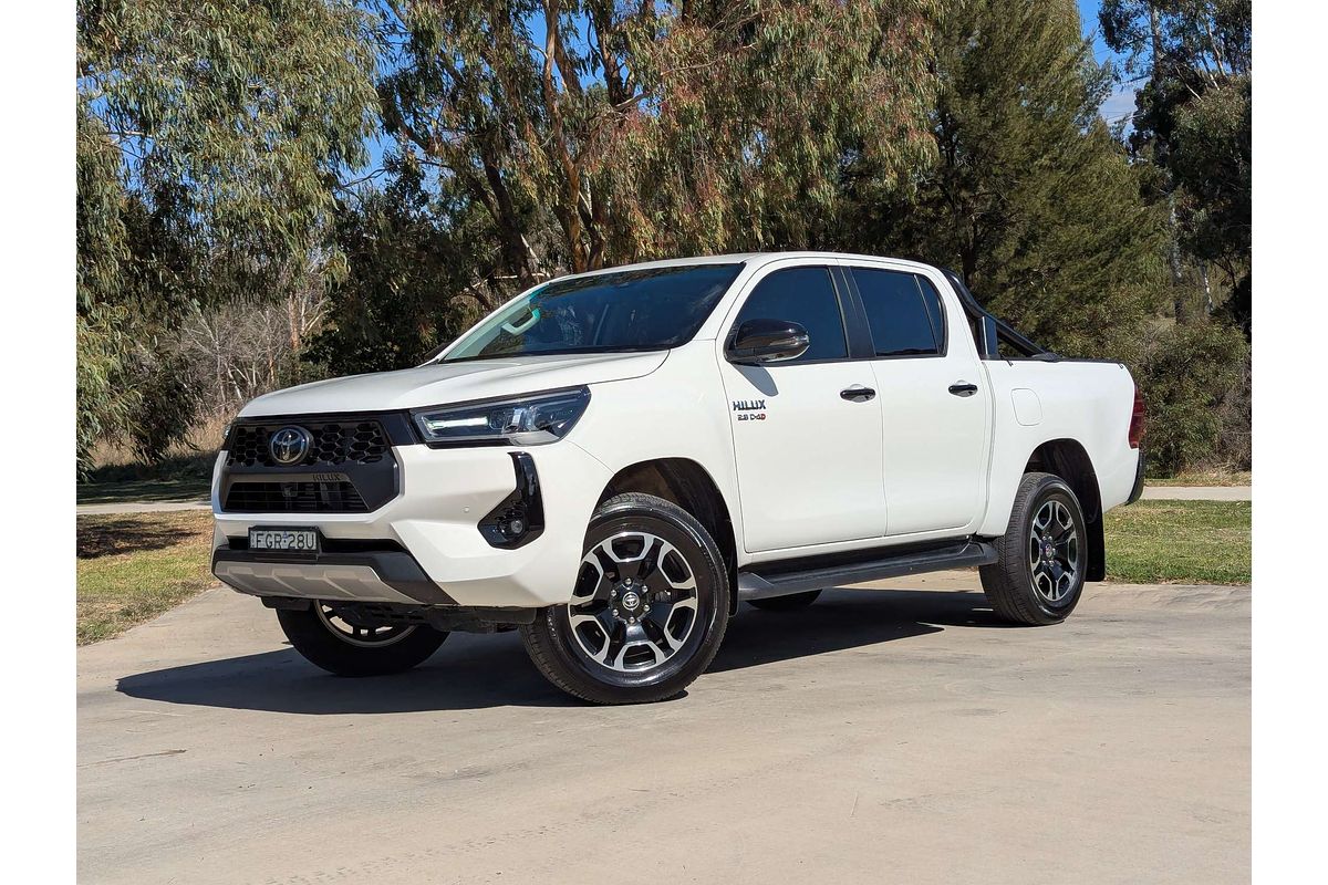 2024 Toyota Hilux SR5 48V GUN126R 4X4