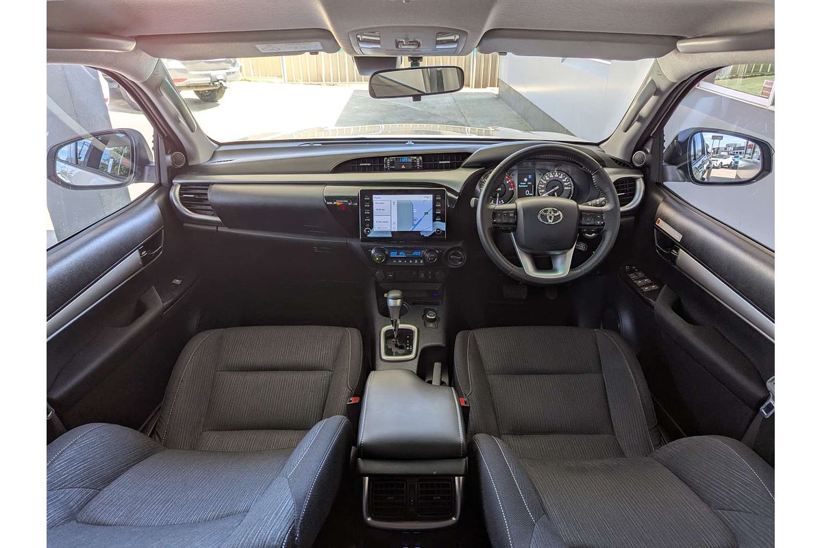2024 Toyota Hilux SR5 48V GUN126R 4X4
