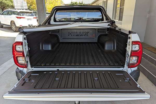 2024 Toyota Hilux SR5 48V GUN126R 4X4