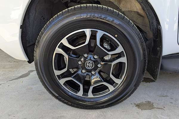2024 Toyota Hilux SR5 48V GUN126R 4X4