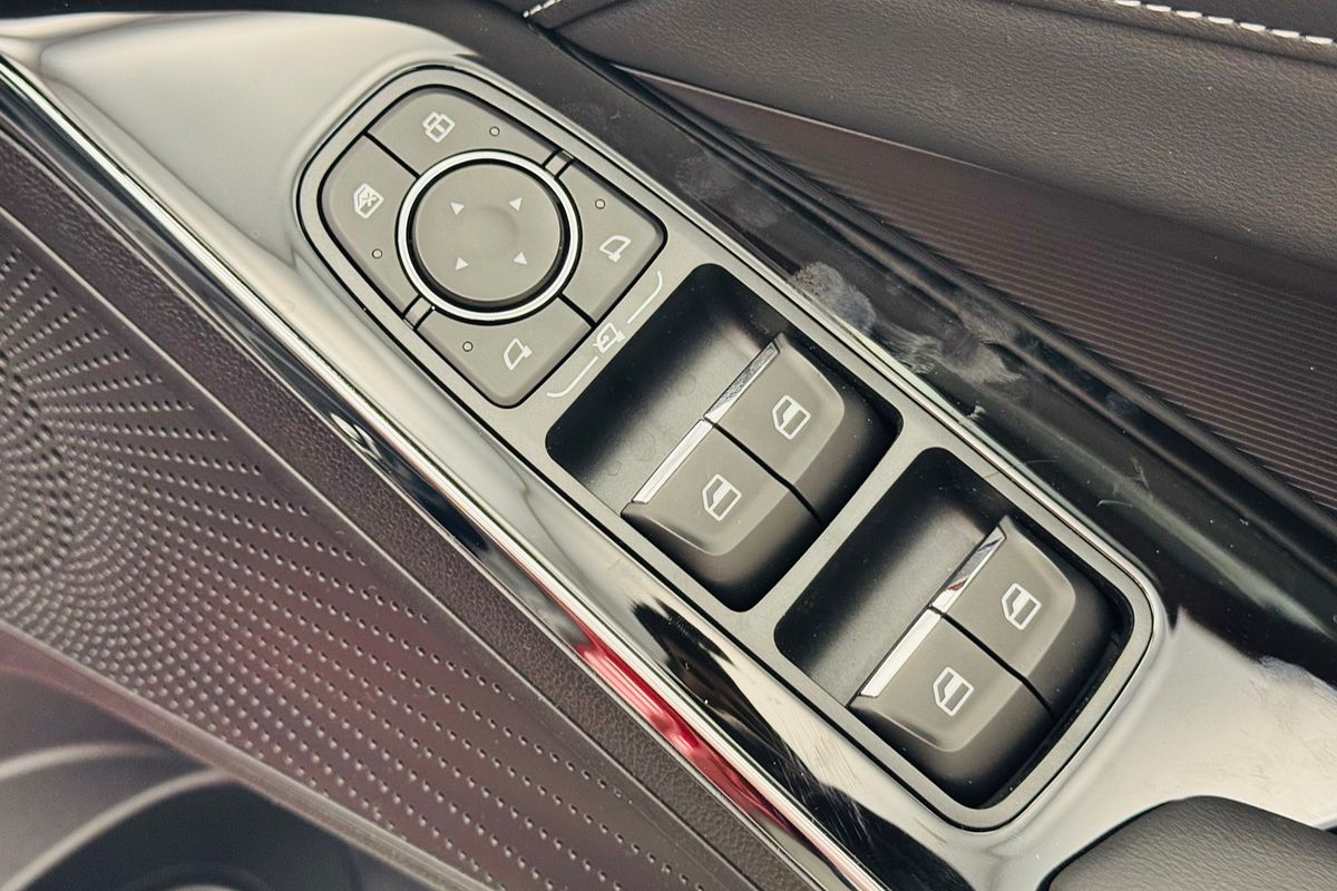 2025 GWM Haval H6 Lux B01