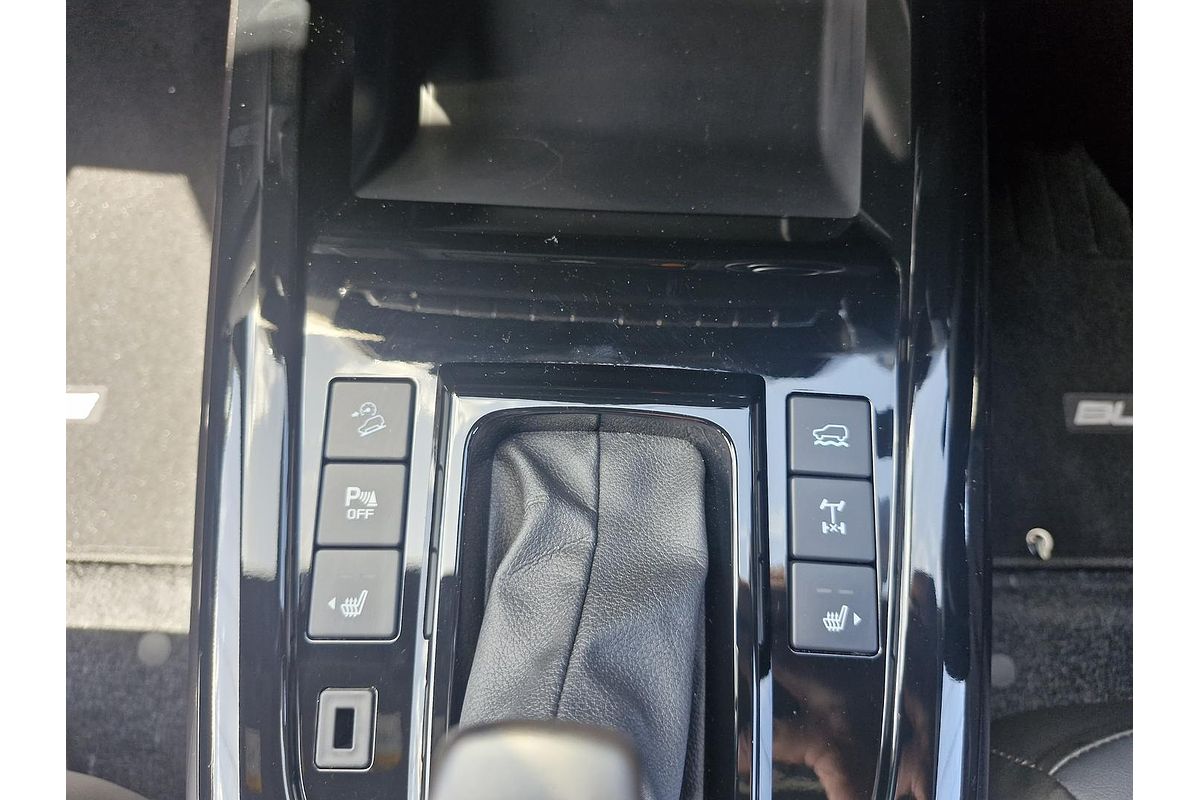 2024 Isuzu D-MAX BLADE 4X4