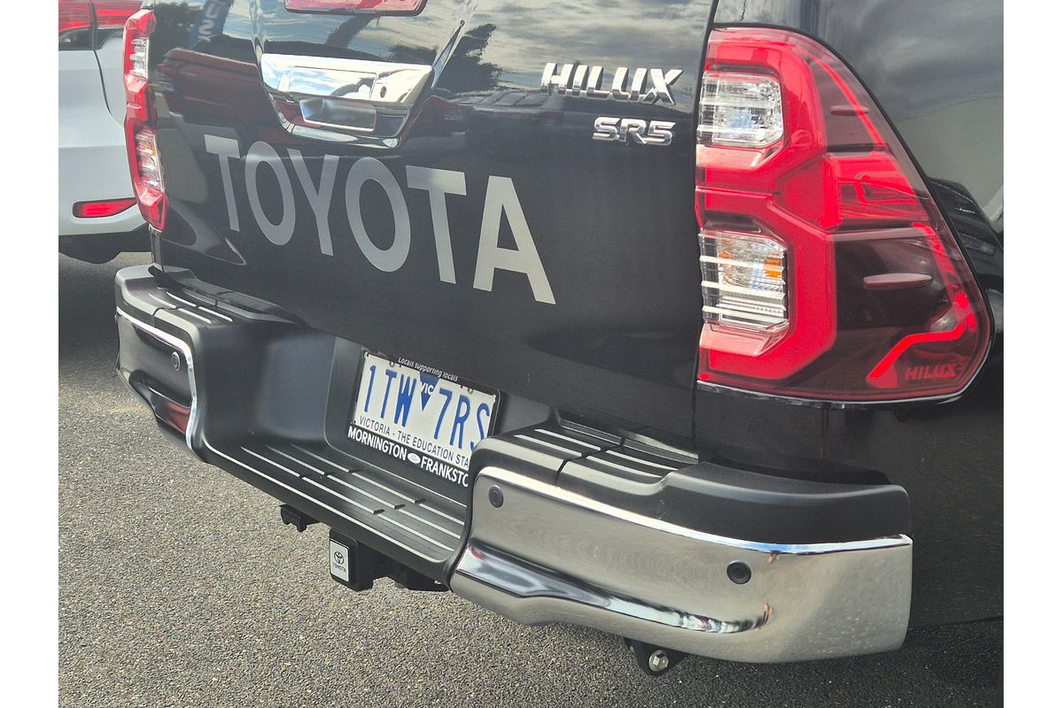2021 Toyota Hilux SR5 GUN126R 4X4