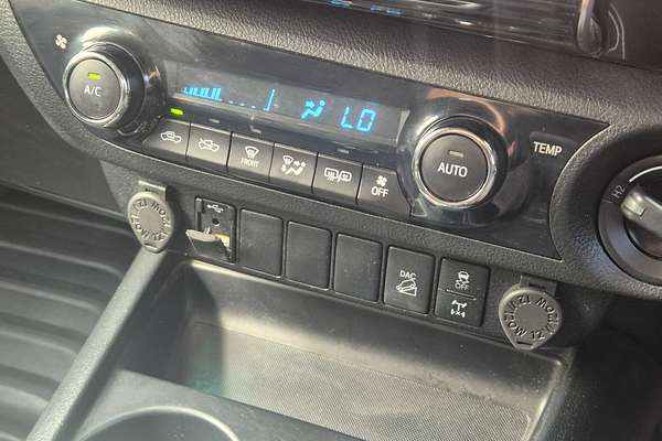 2021 Toyota Hilux SR5 GUN126R 4X4