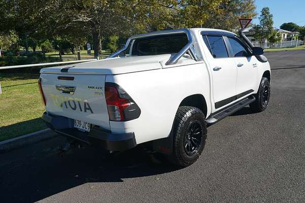 2017 Toyota Hilux SR5 (4x4) GUN126R 4X4