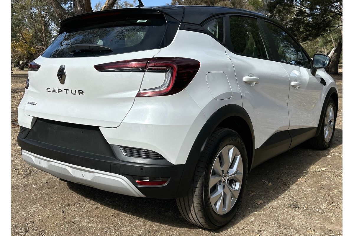 2022 Renault Captur Zen XJB