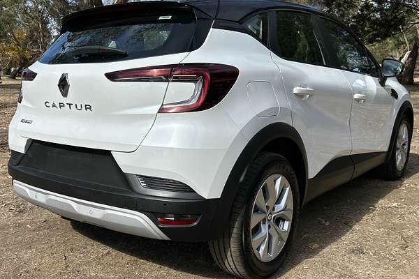 2022 Renault Captur Zen XJB