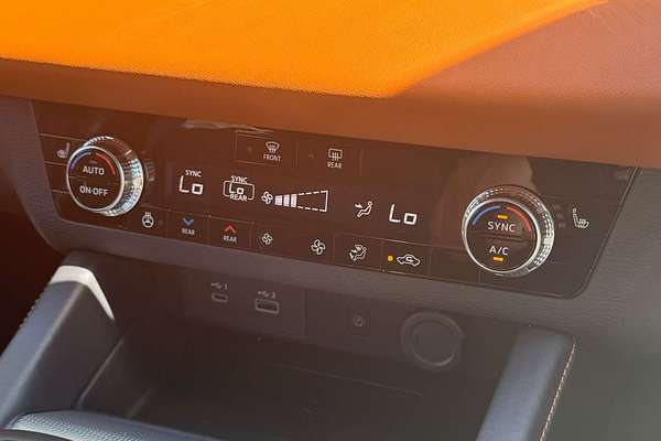 2024 Mitsubishi Outlander Exceed Tourer ZM