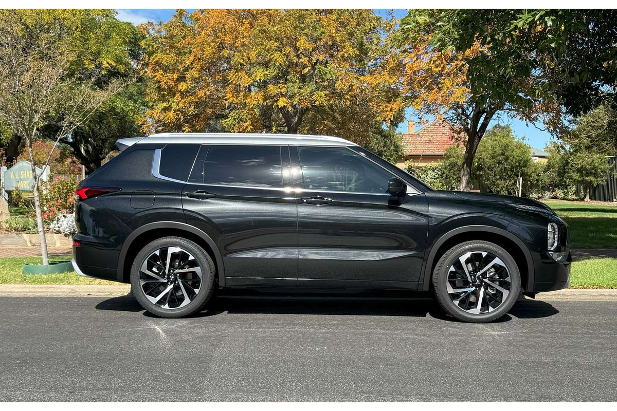 2024 Mitsubishi Outlander Exceed Tourer ZM