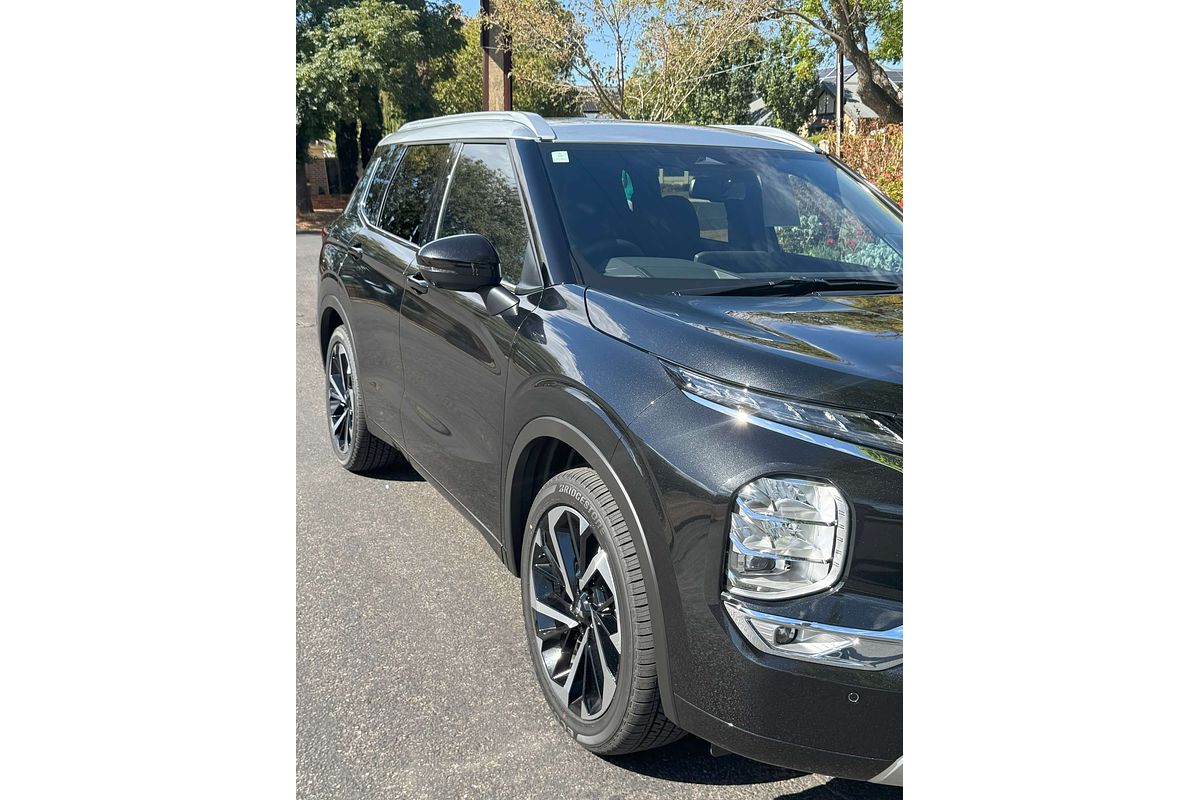 2024 Mitsubishi Outlander Exceed Tourer ZM