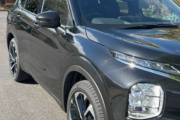 2024 Mitsubishi Outlander Exceed Tourer ZM