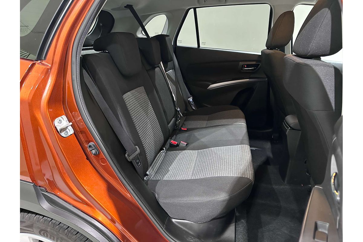 2023 Suzuki S-Cross Plus JYB