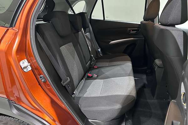 2023 Suzuki S-Cross Plus JYB