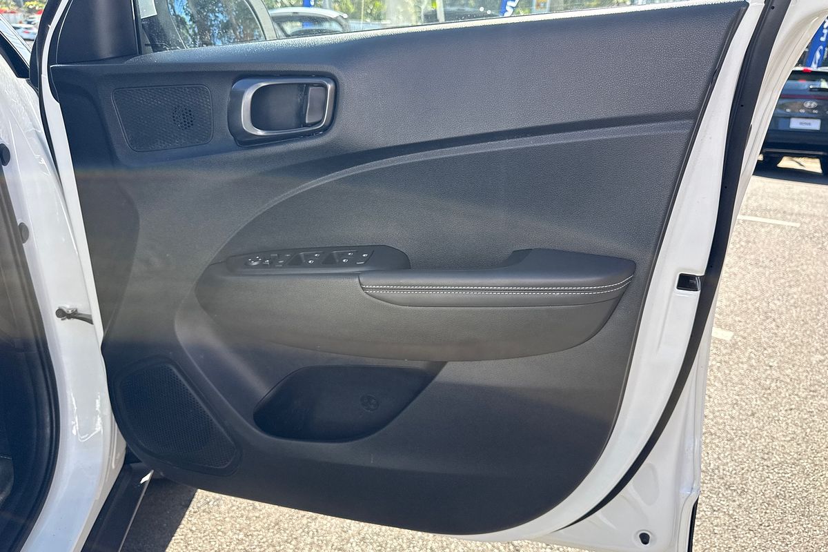 2024 Hyundai Venue Active QX.V5